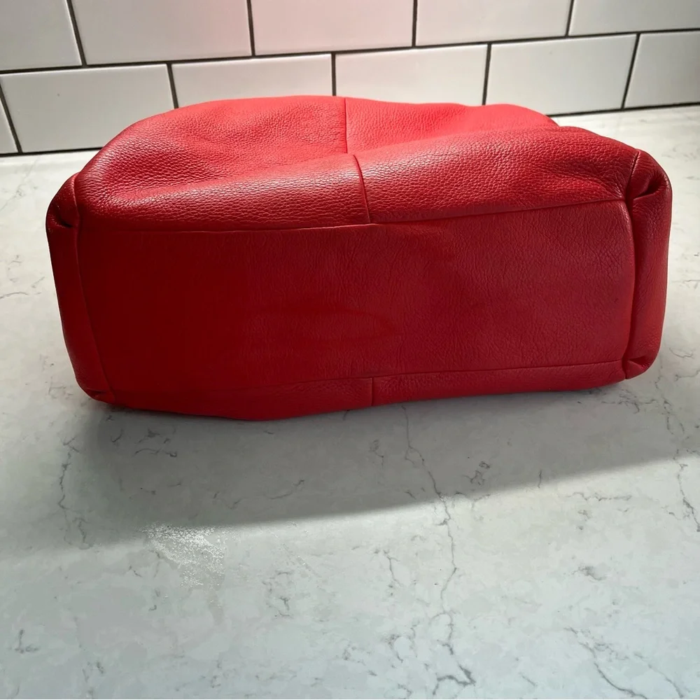 Cute COACH purse. Used very little. - Picture 7 of 9